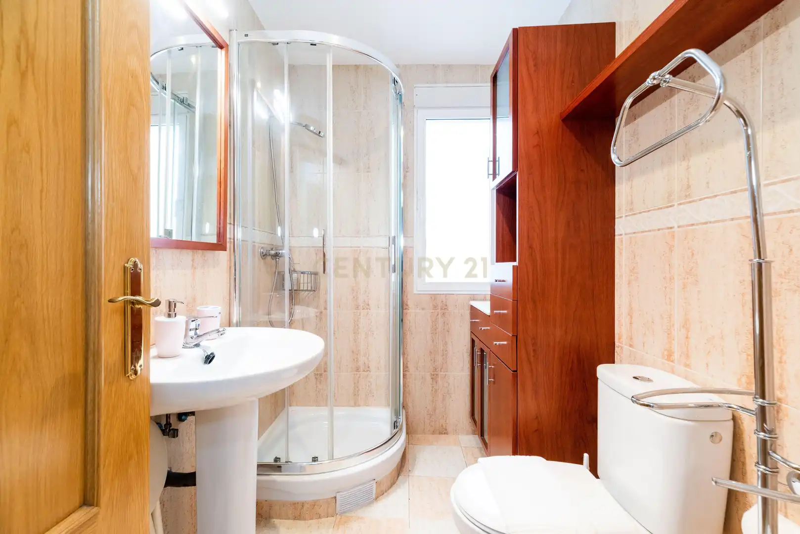 Baño de Piso en venta en Granada con Aire acondicionado