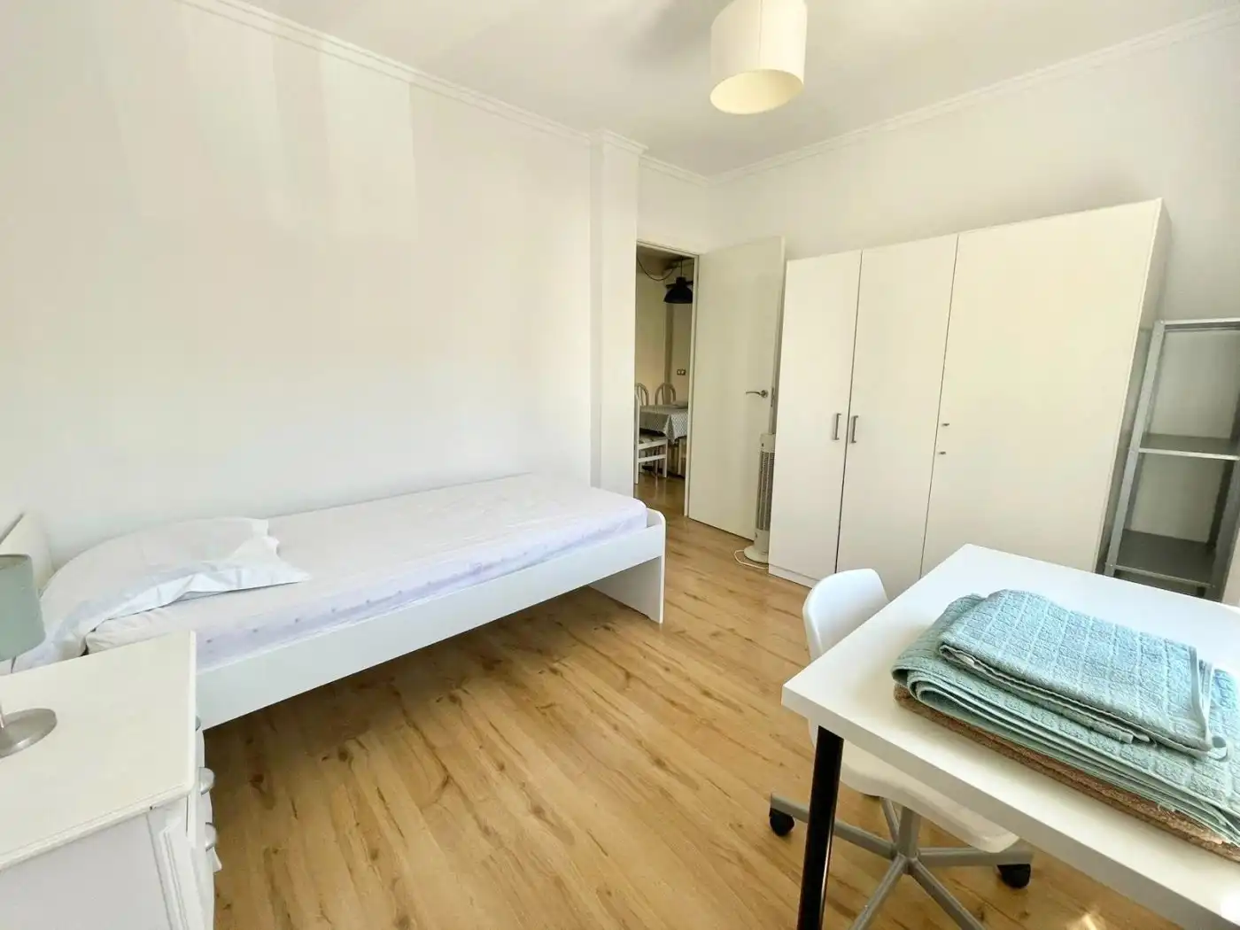 Habitación de Piso de alquiler en Valencia con Aire acondicionado, Calefacción y Parquet