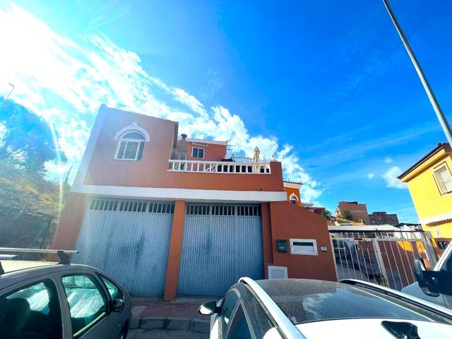 Casa adosada en Venta en Centro Histórico
