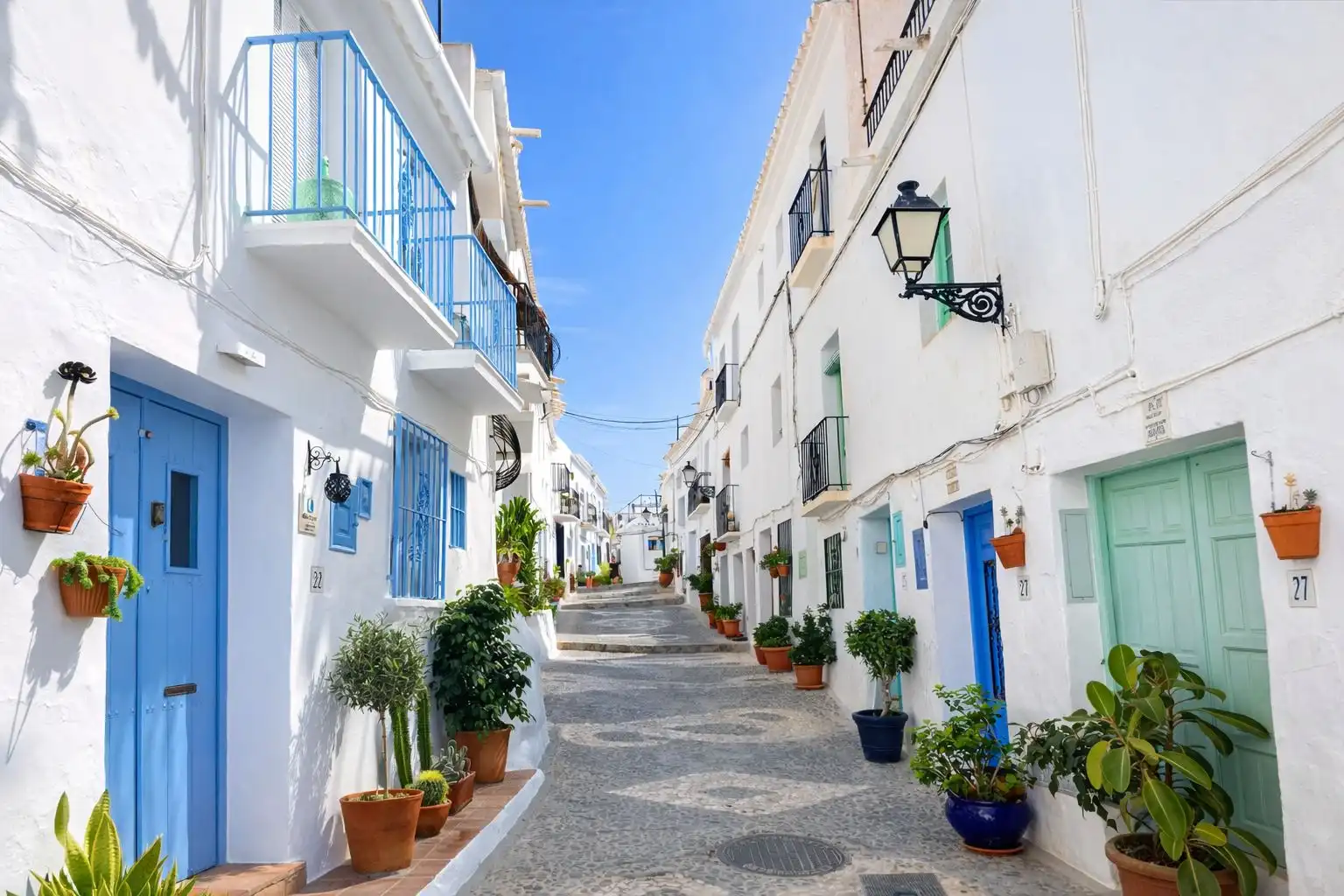 Vista exterior de Casa o chalet en venta en Frigiliana con Terraza y Amueblado