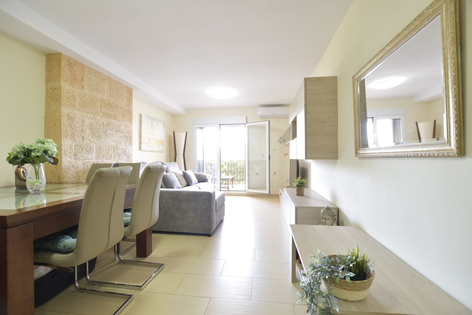 Sala d'estar de Pis en venda en Rafelbuñol / Rafelbunyol amb Aire condicionat, Terrassa i Moblat