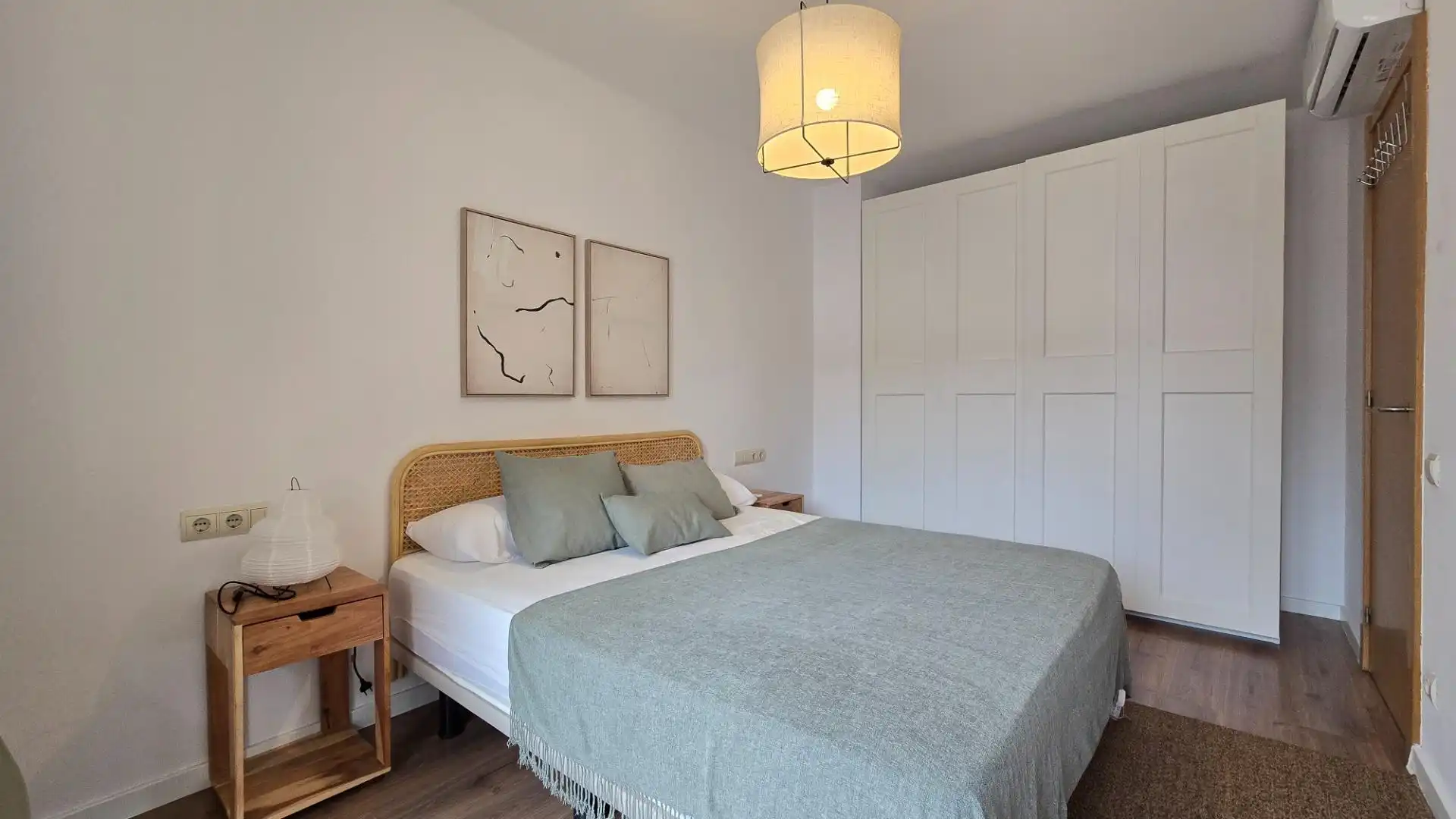 Bedroom of Flat for sale in Molins de Rei  with Air Conditioner, Heating and Parquet flooring
