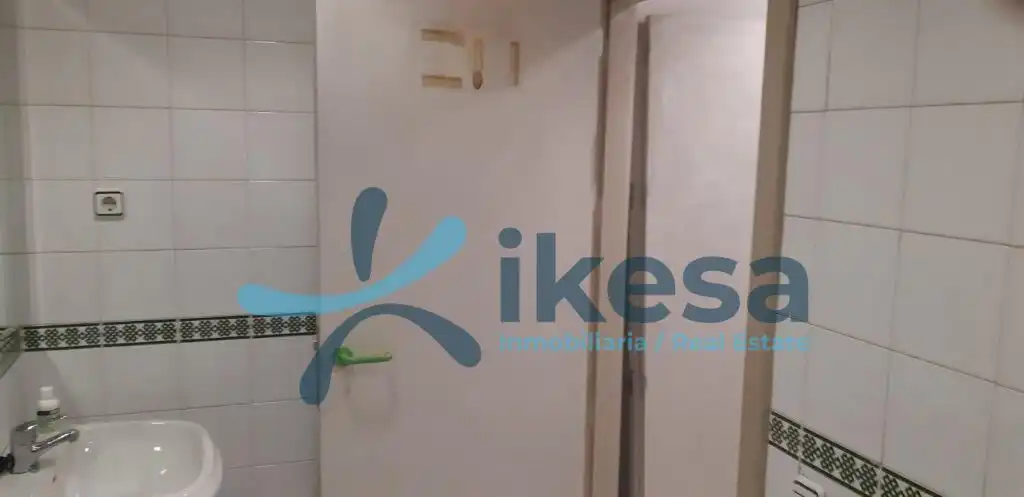 Local en venta en Valdepeñas de Jaén