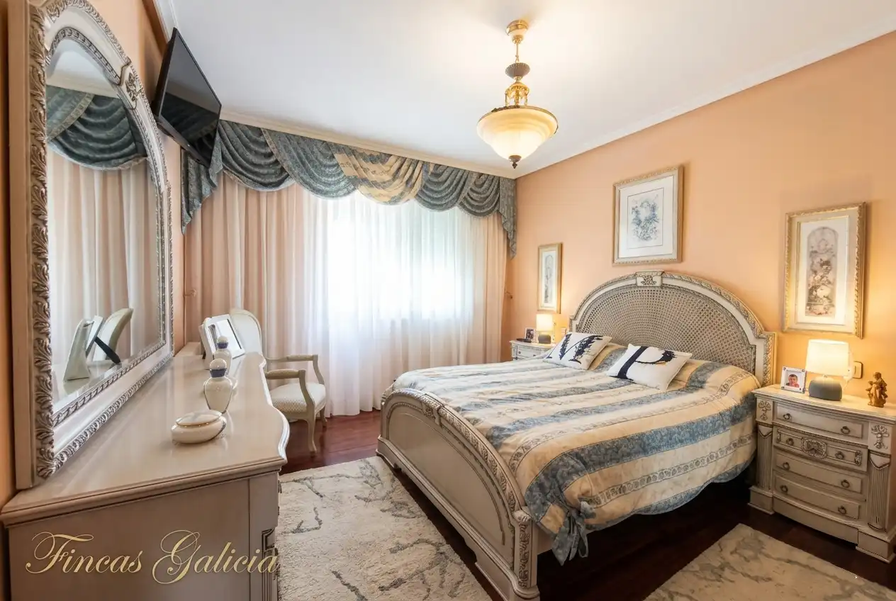 Habitación de Casa adosada en venta en Verín con Calefacción, Jardín privado y Terraza