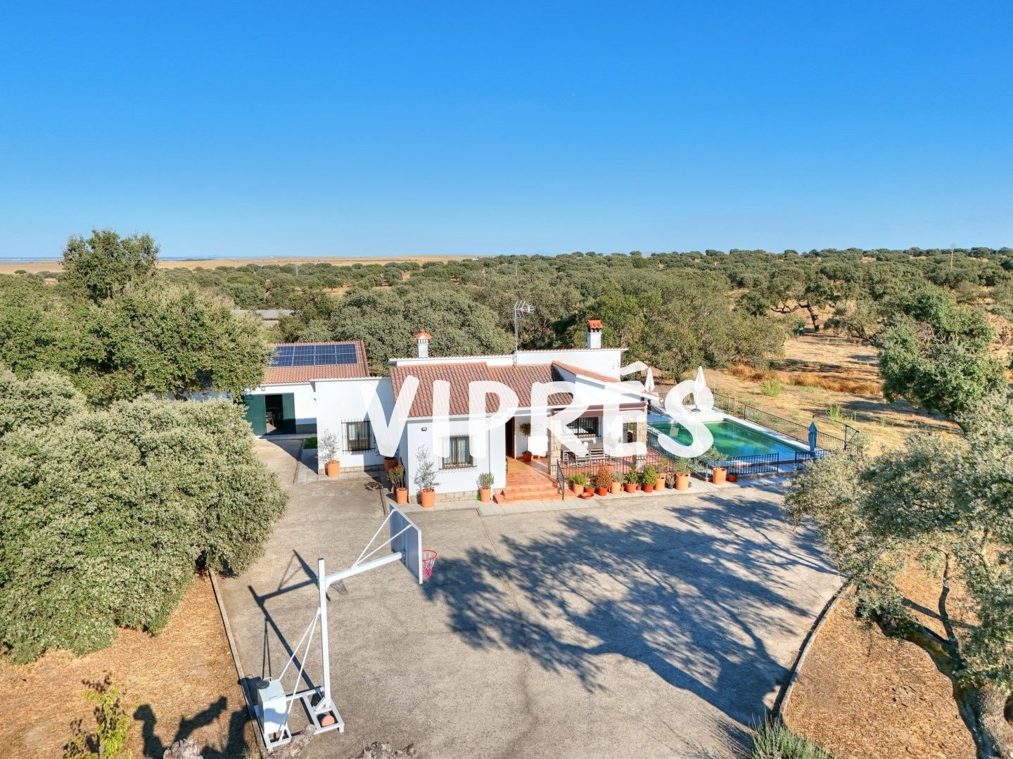Exterior view of House or chalet for sale in Casar de Cáceres  with Air Conditioner, Heating and Swimming Pool