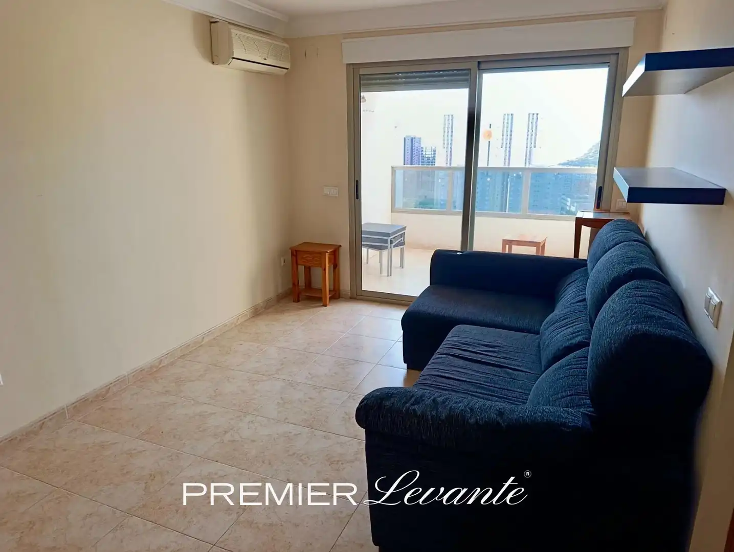 Flat with pool for sale in Avenida Avenida Mariners de la Vila Joiosa, imagen 2