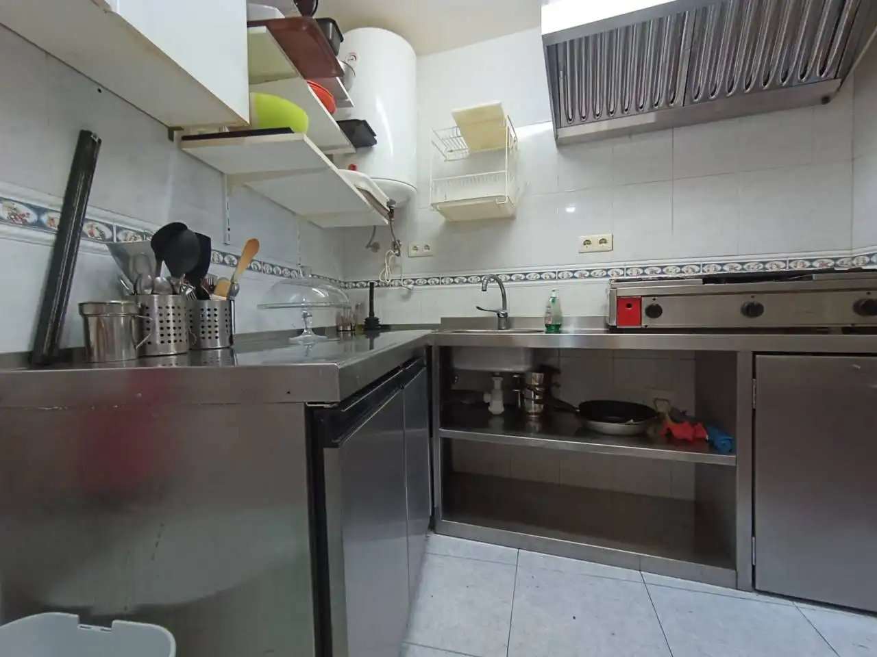 Cocina de Local en venta en Burgos con Aire acondicionado