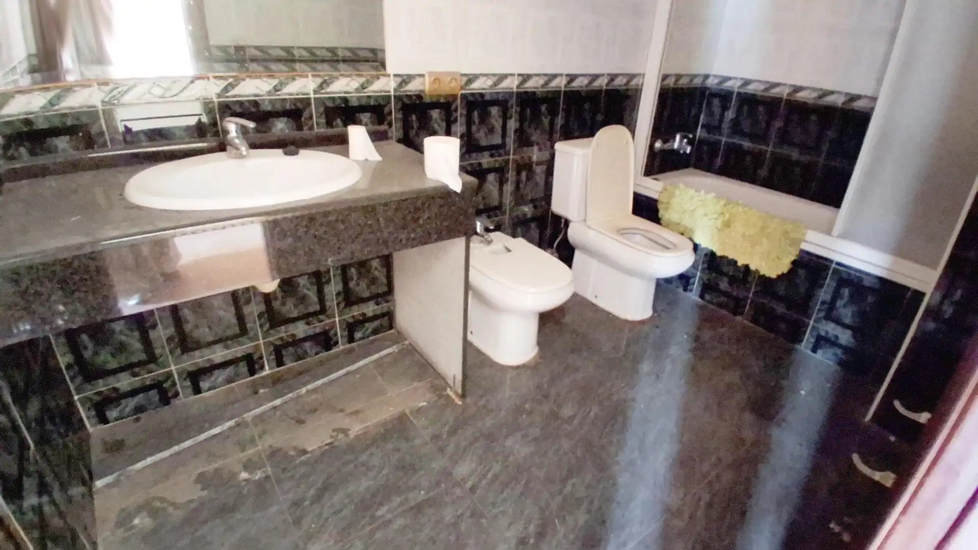 Bathroom of Houses for sale in Ledesma
