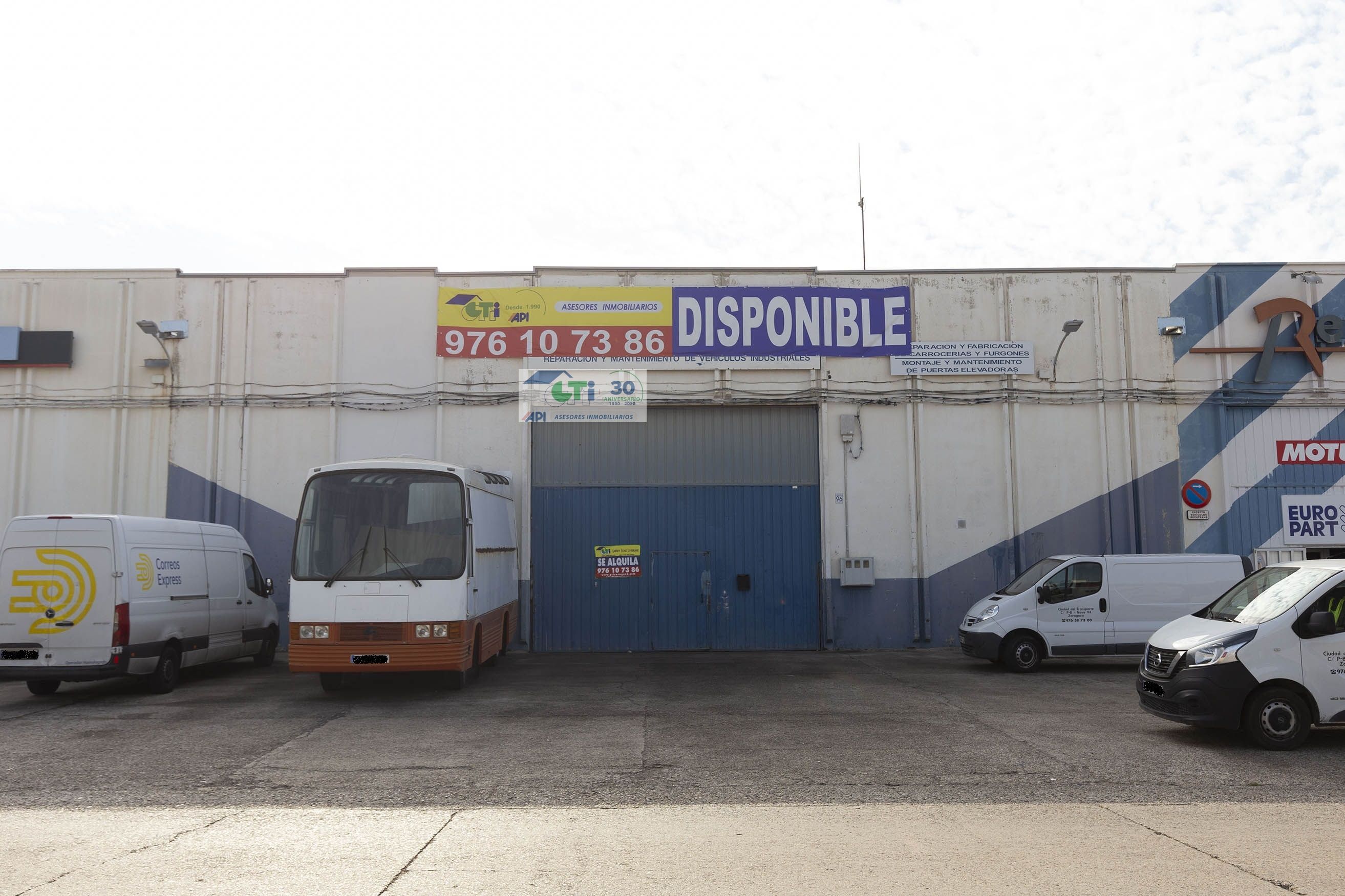 Nau industrial de lloguer en  Zaragoza Capital
