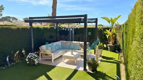 BAJO REFORMADO CON JARDÍN PRIVADO