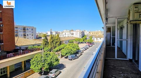 Foto 2 de Piso en venta en Diego Fernandez Herrera, Madre de Dios, Jerez de la Frontera