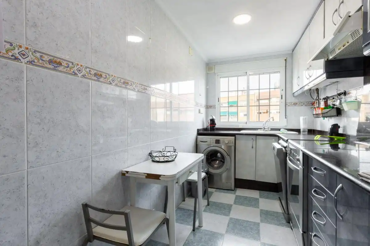 Cocina de Piso en venta en Valencia con Calefacción y Amueblado