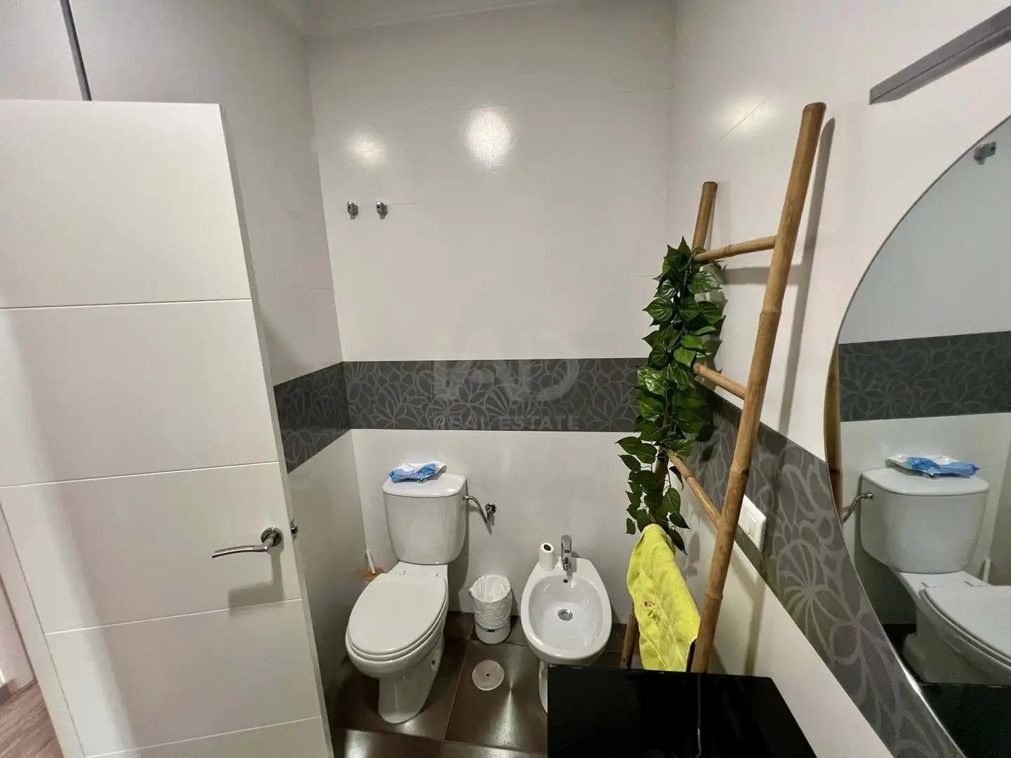 Bathroom of Attic for sale in Lepe  with Air Conditioner and Terrace