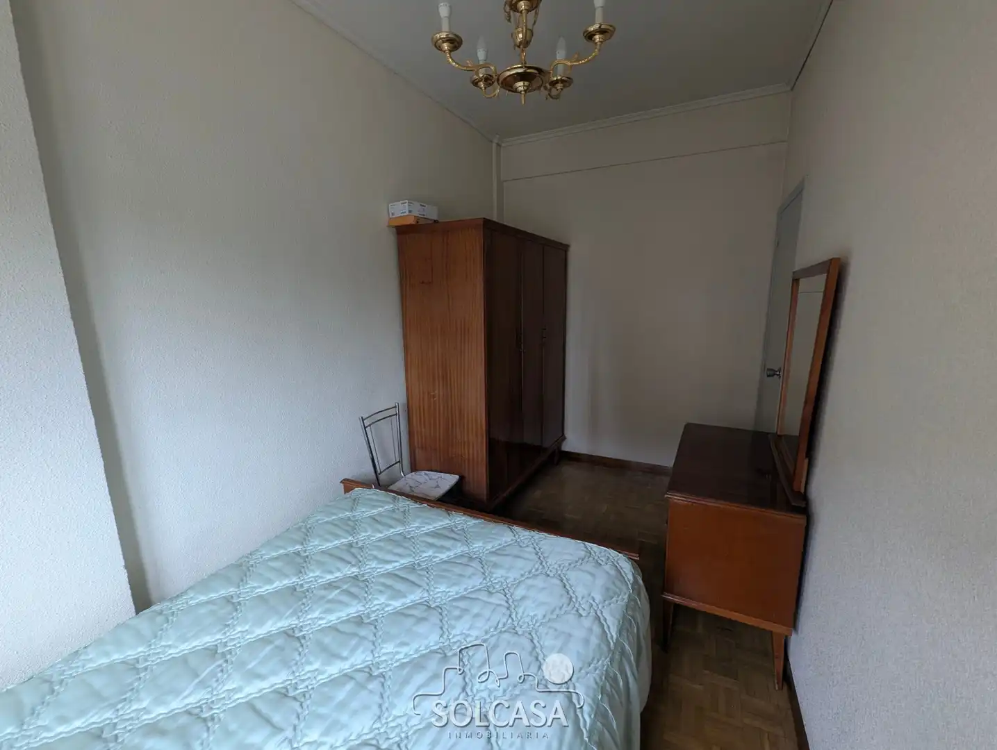 Bedroom of Flat for sale in Valladolid  with Heating, Terrace and Furnished