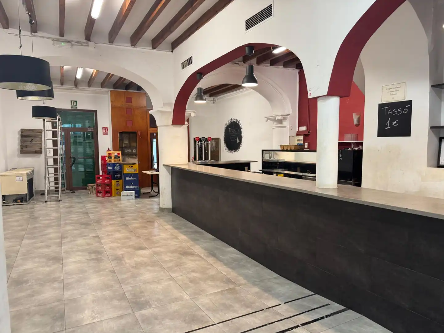 Local de lloguer en Montuïri amb Aire condicionat i Moblat
