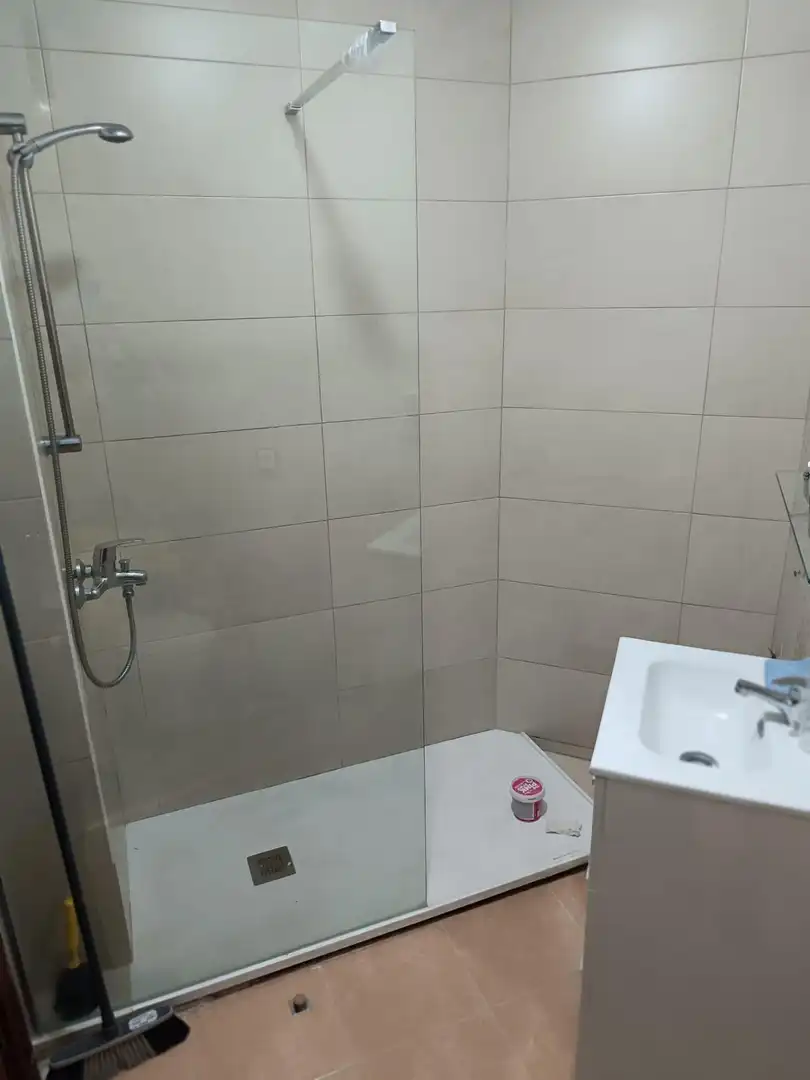 Badezimmer von Wohnung zum Verkauf in Móstoles