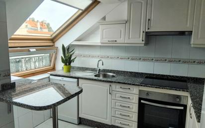 Kitchen of Attic to rent in Vigo   with Heating, Terrace and Furnished