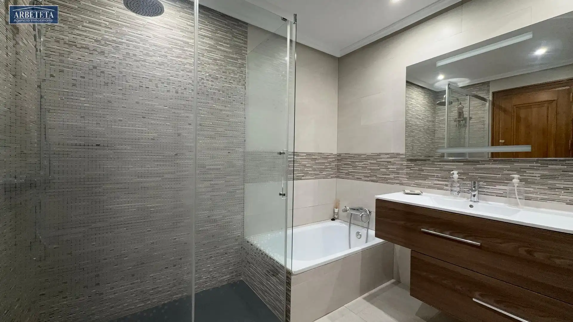 Baño de Casa o chalet en venta en Guadalajara con Aire acondicionado, Calefacción y Terraza