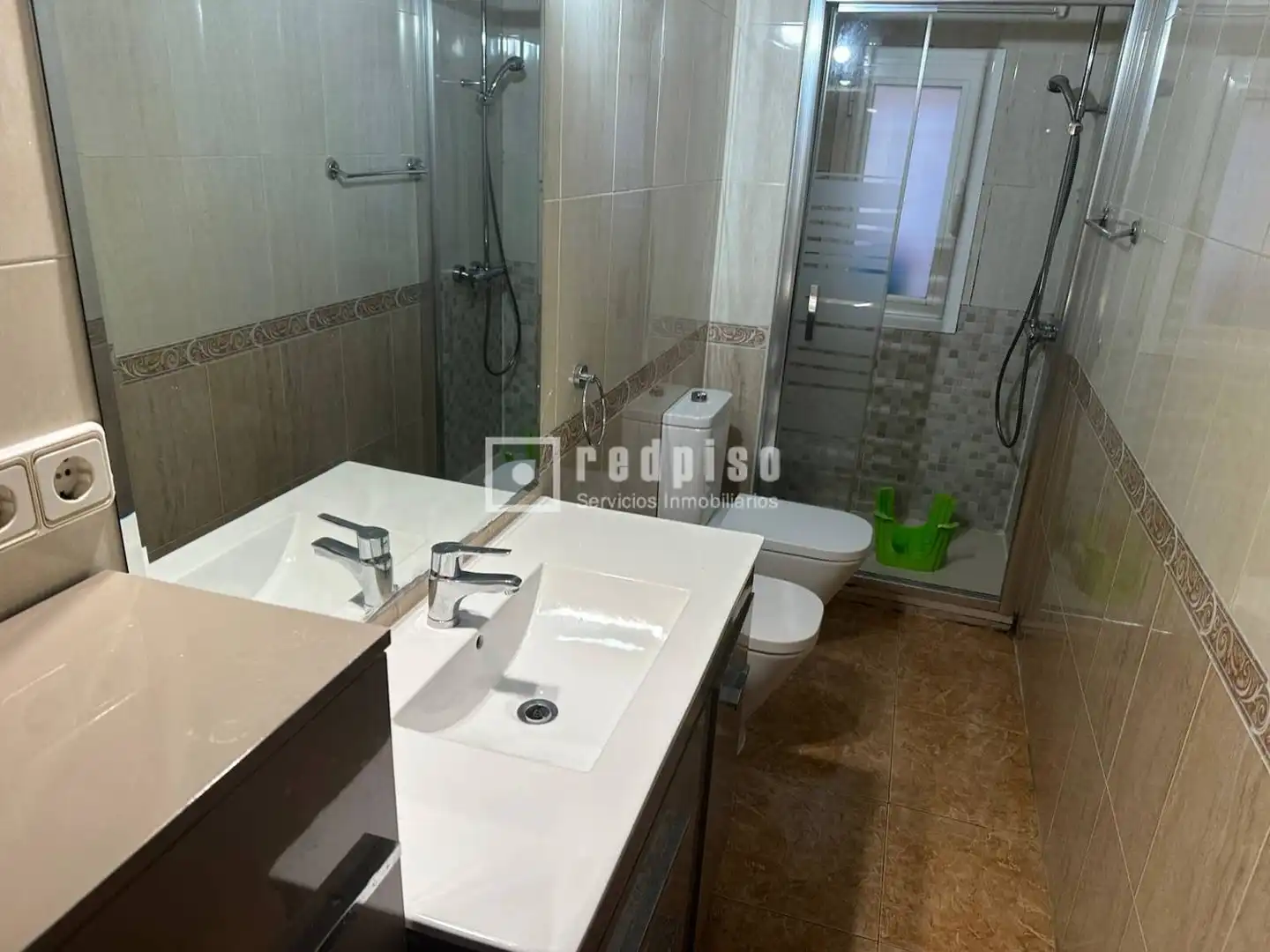 Baño de Piso en venta en Madrid con Aire acondicionado, Calefacción y Terraza