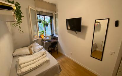 Bedroom of Flat to share in  Barcelona Capital  with Heating and Terrace