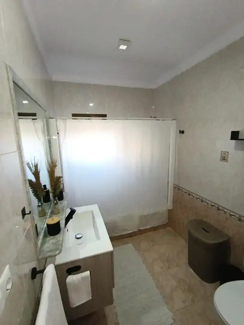 Bathroom of Houses for rent in Barbate