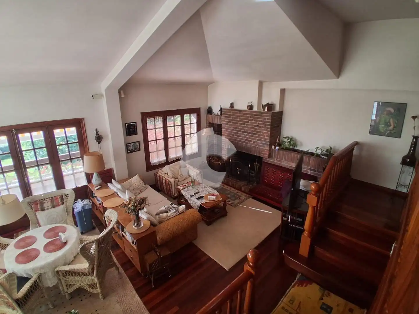 Sala de estar de Casa o chalet en venta en Vigo  con Calefacción, Jardín privado y Piscina