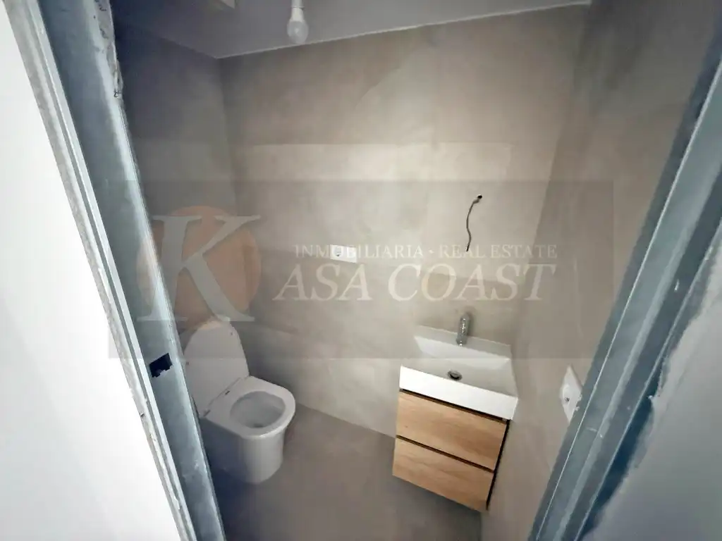 Bathroom of Flat for sale in Fuengirola  with Air Conditioner and Private garden