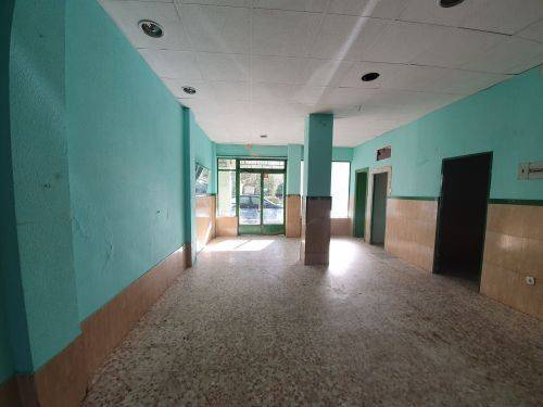 Local comercial en Alquiler en Reyes Católicos