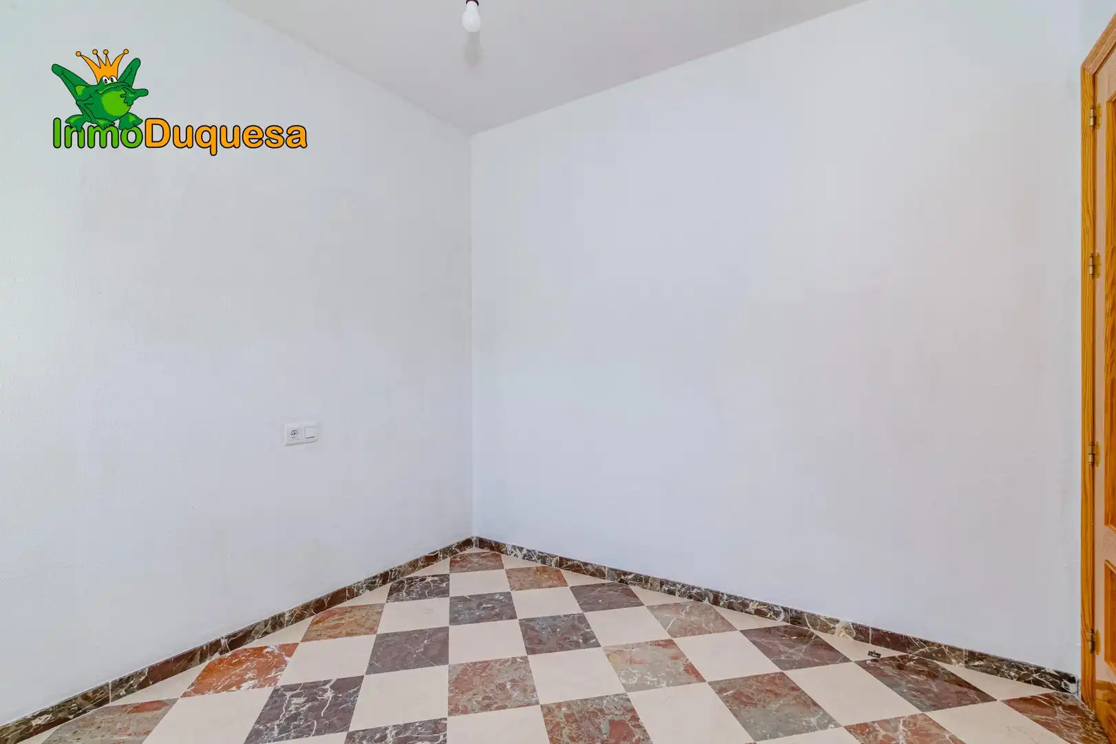 Casa adosada en venta en Gójar con Calefacción y Terraza