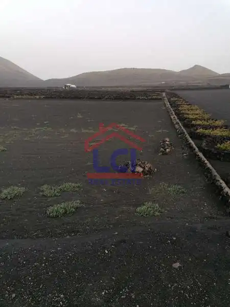 Terreno en venta en Yaiza