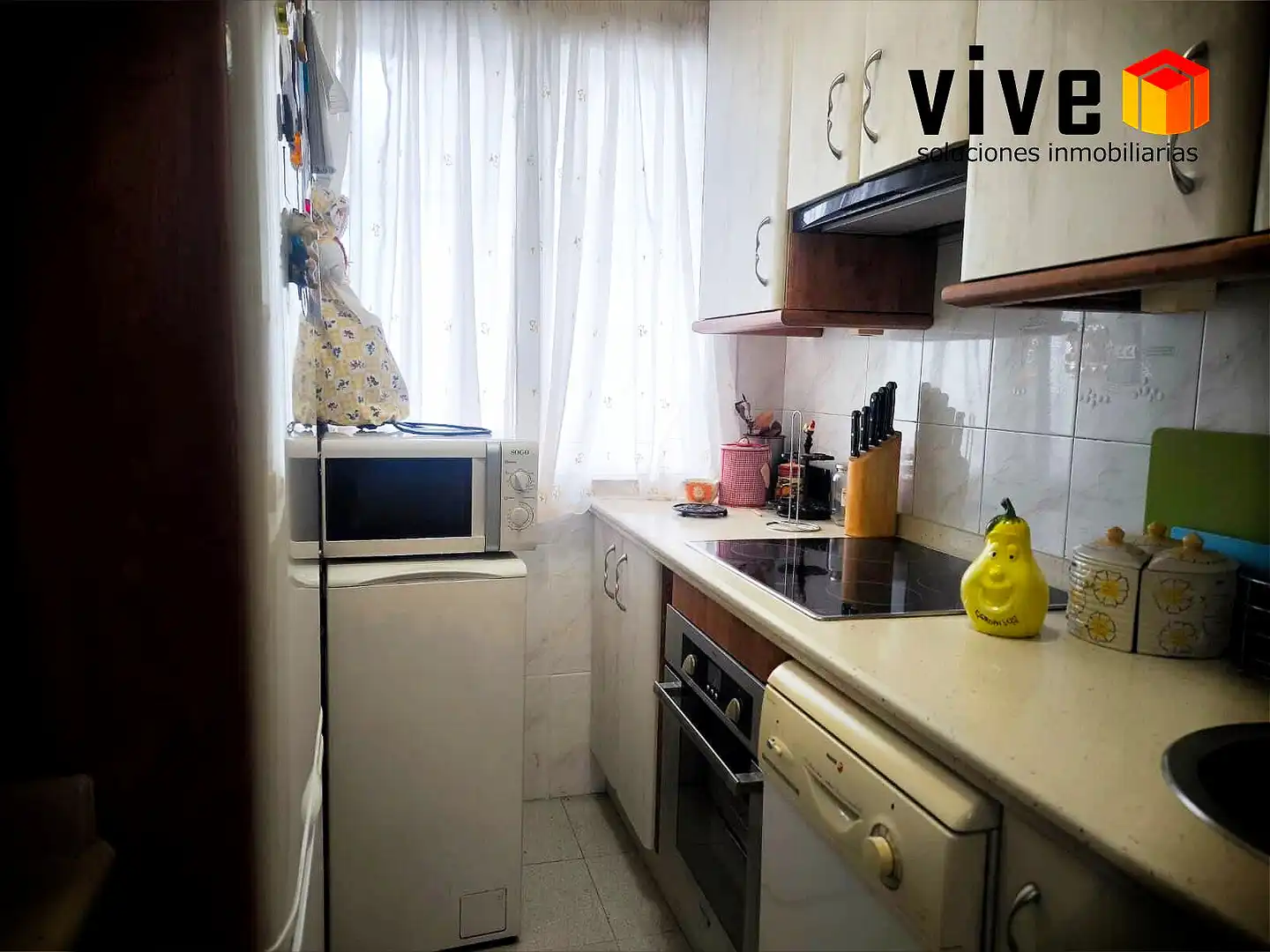 Cocina de Piso en venta en Sevilla con Aire acondicionado