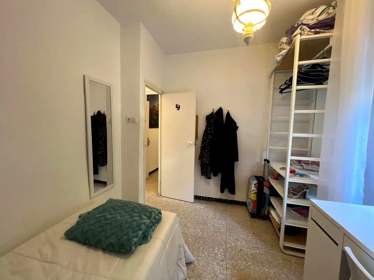 Flat for rent in Segre, El Plantinar – Avda. La Paz - El Juncal