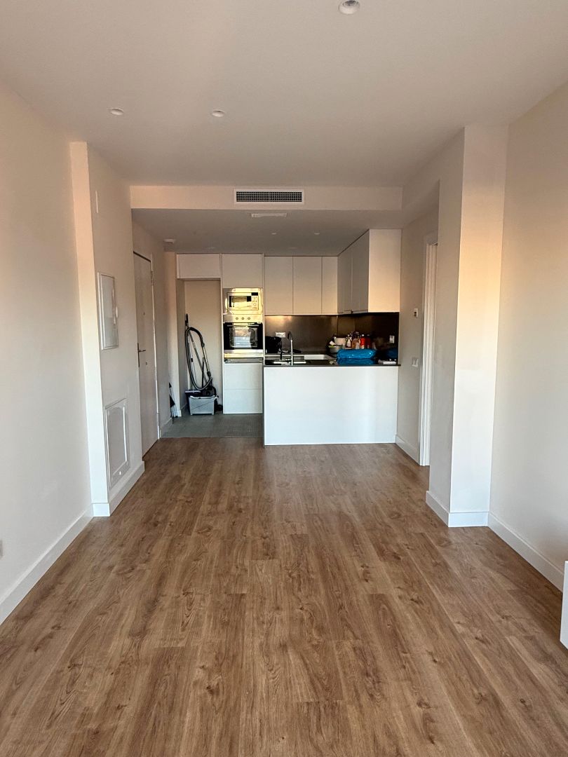 Cuina de Pis de lloguer en Viladecans amb Aire condicionat, Calefacció i Forn