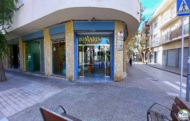 Local comercial en Venta en El Port