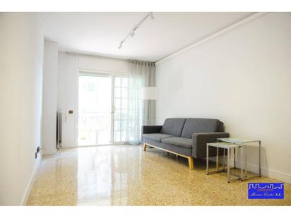 Sala d'estar de Pis en venda en L'Hospitalet de Llobregat amb Aire condicionat, Calefacció i Balcó