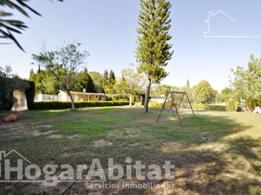 Casa amb piscina en venda a Polígono PUEBLA CM PARCELA