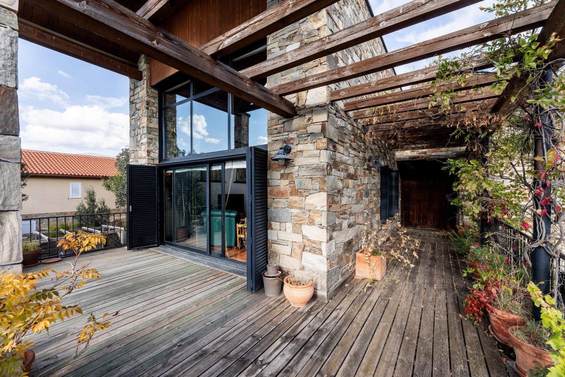 Terrace of House or chalet for sale in  Madrid Capital  with Heating, Private garden and Terrace