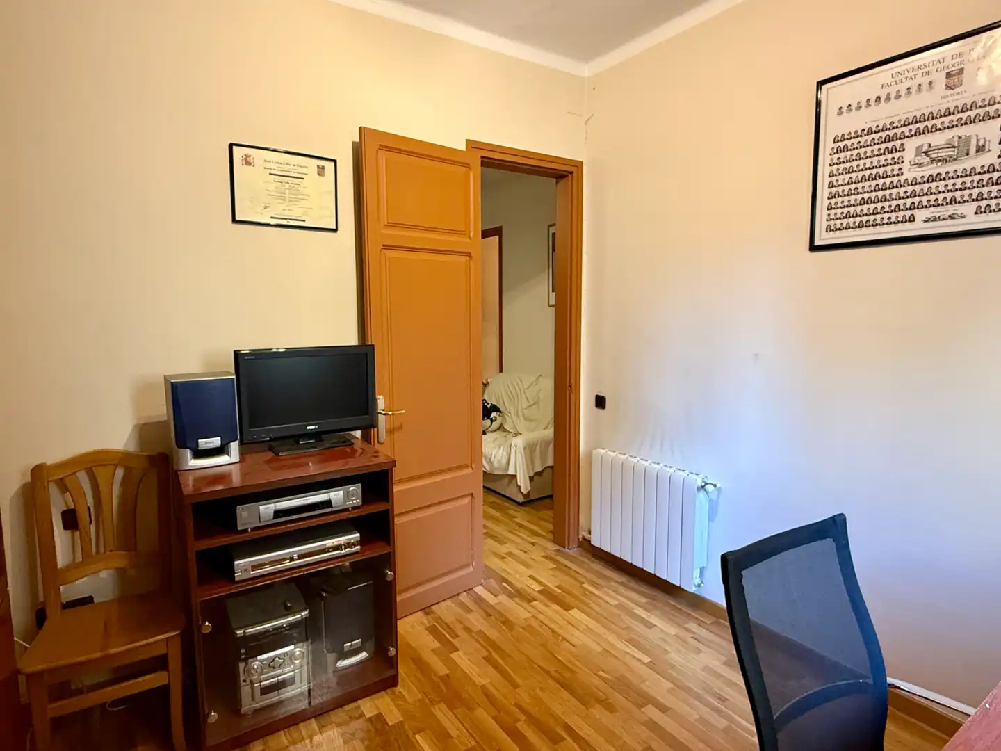 Bedroom of Flat for sale in Barcelona  with Heating, Parquet flooring and Furnished