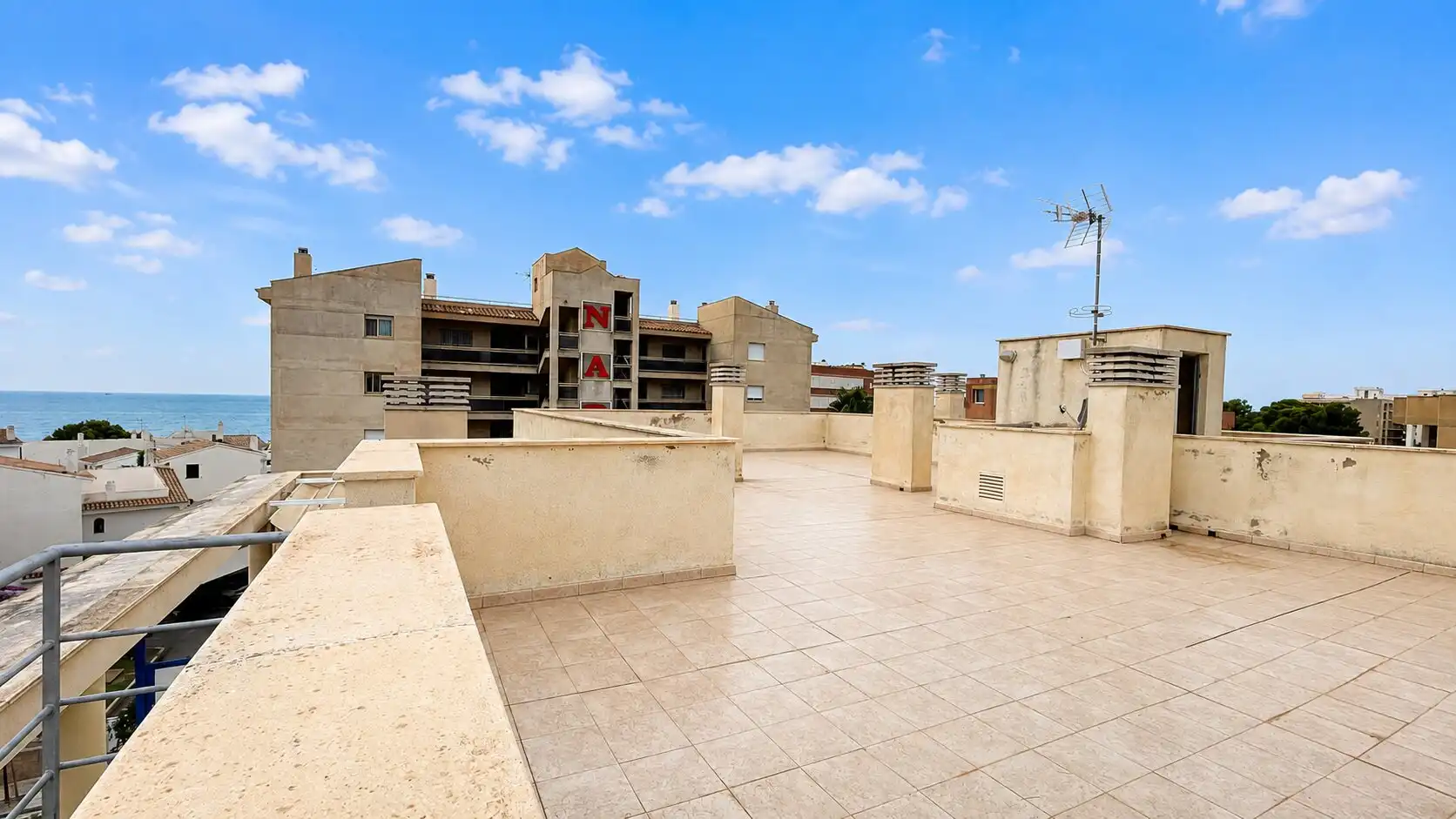 Ático con piscina en venta en Miami Platja, imagen 21