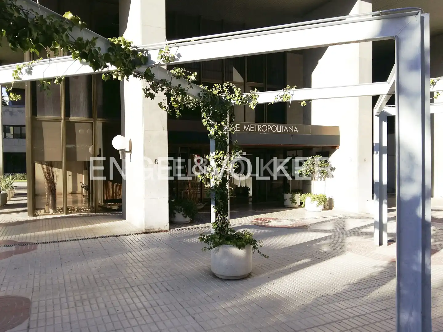 Piso de alquiler en Madrid con Calefacción, Terraza y Piscina