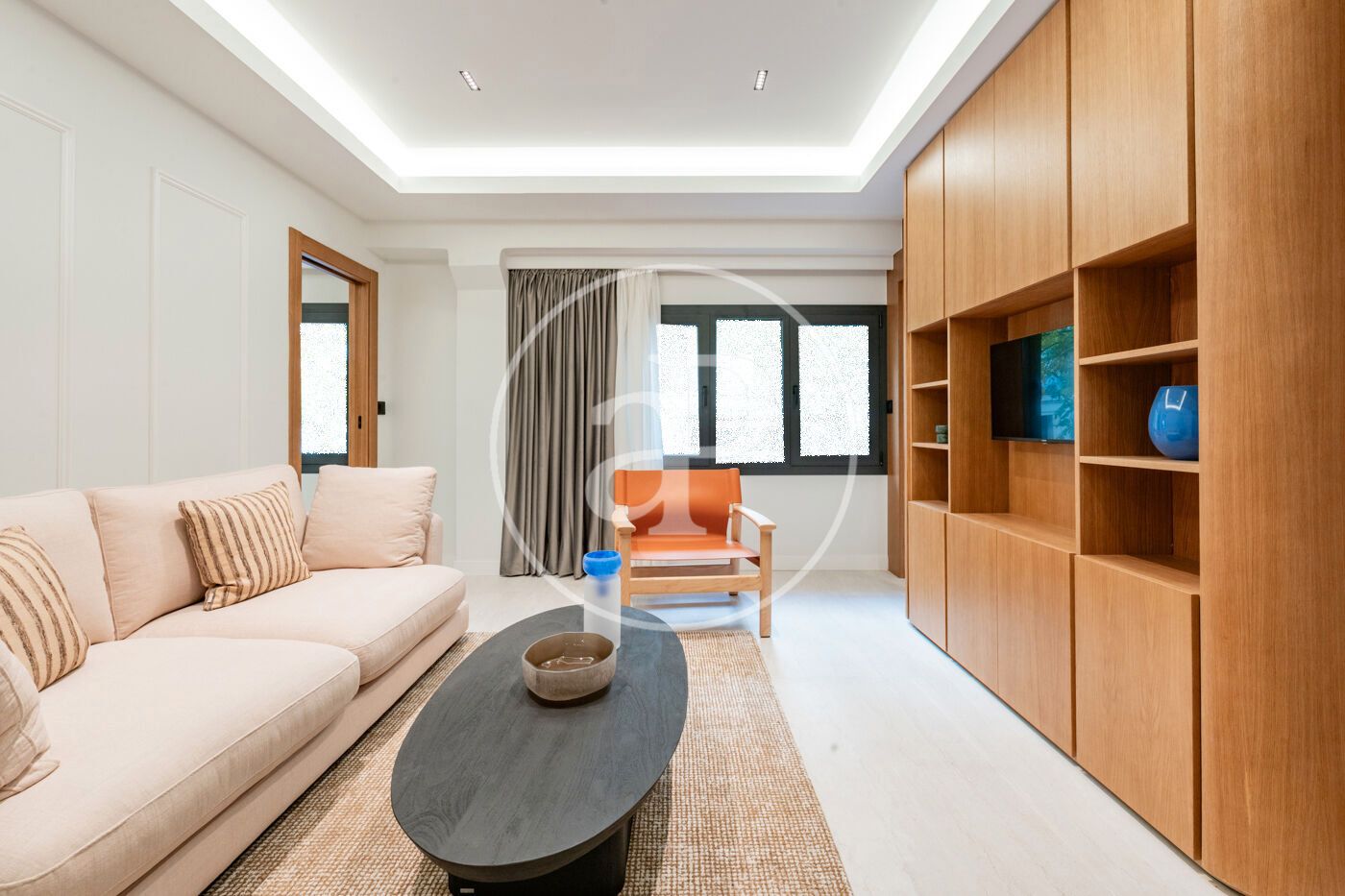 Living room of Flat for sale in  Madrid Capital  with Air Conditioner, Heating and Furnished