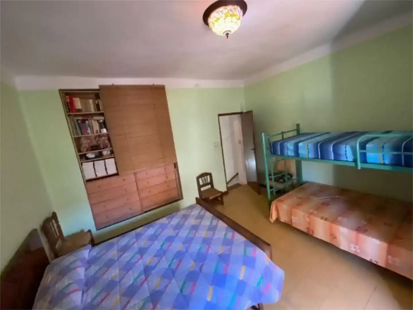 Dormitori de Casa adosada en venda en Balazote amb Balcó