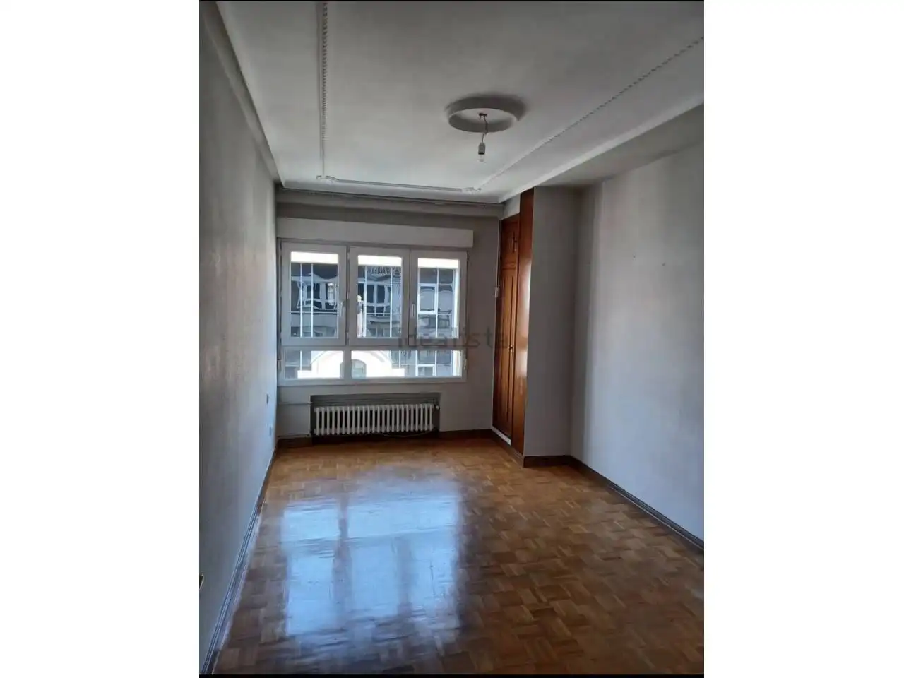Bedroom of Flat for rent in Gijón   with Terrace and Storage room