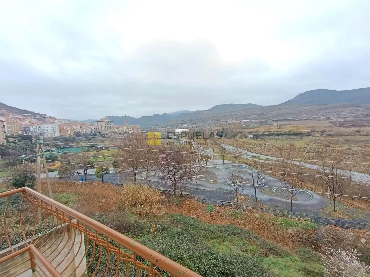 Casa adosada en venta en Igea con Calefacción, Terraza y Trastero