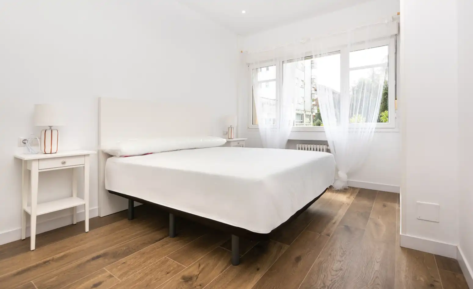 Bedroom of Flat for rent in Oviedo   with Heating and Terrace