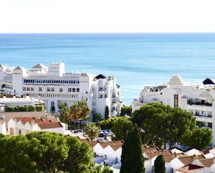 Vista exterior de Àtic de lloguer en Torremolinos amb Aire condicionat