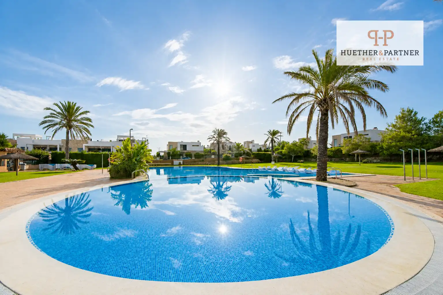 Swimming pool of Flat for sale in Manacor  with Air Conditioner and Heating