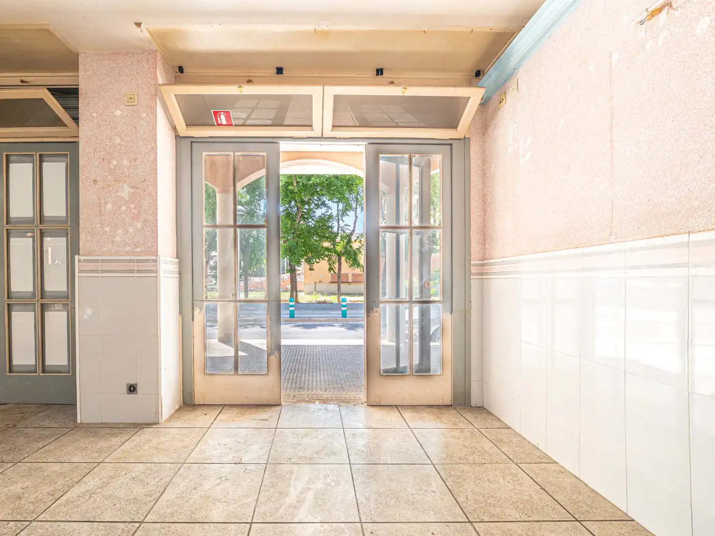 Local en venta en Torredembarra con Aire acondicionado, Calefacción y Terraza