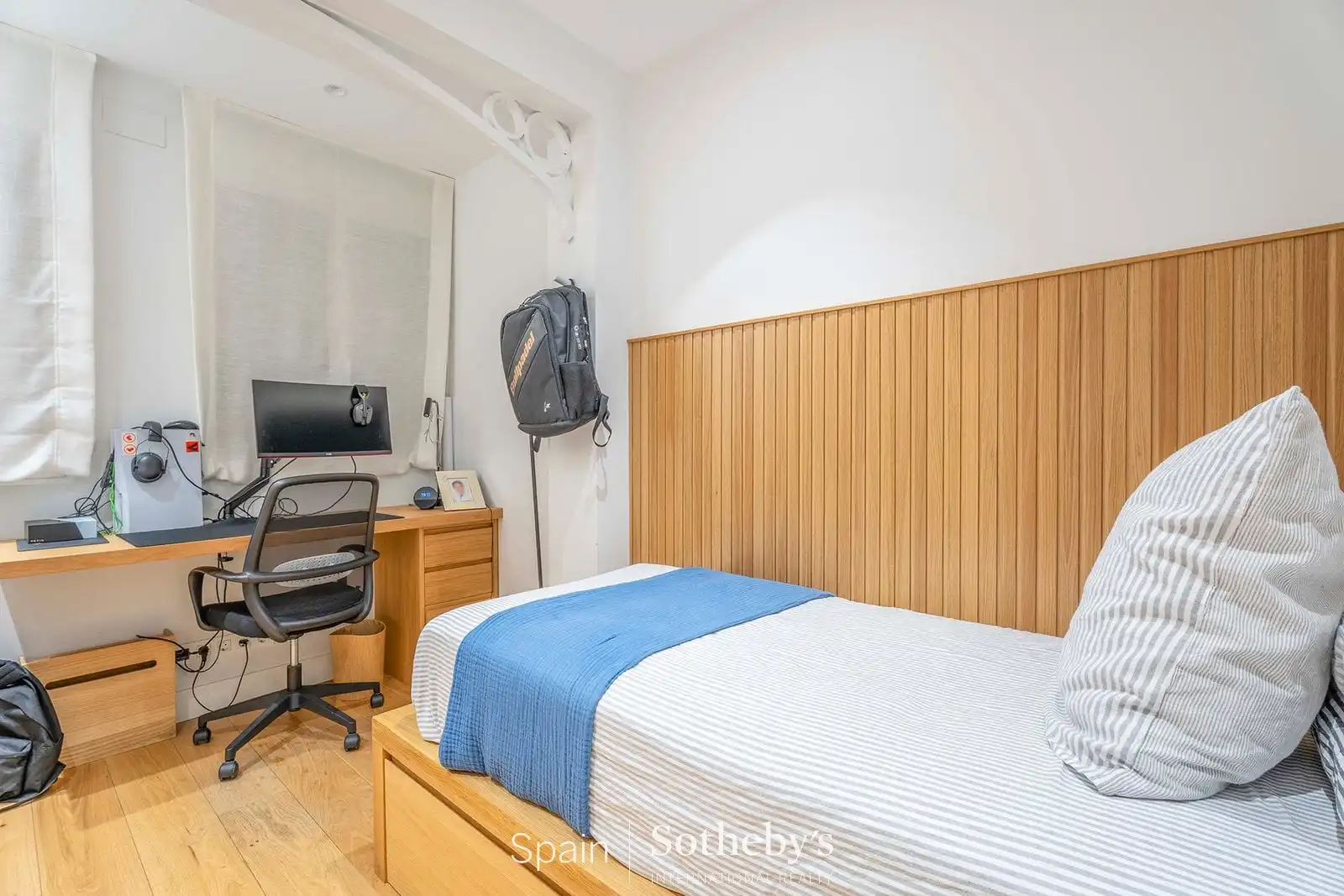 Dormitori de Apartament en venda en Madrid amb Aire condicionat i Calefacció