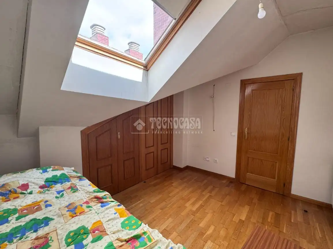 Bedroom of Flat for sale in León Capital   with Heating and Parquet flooring